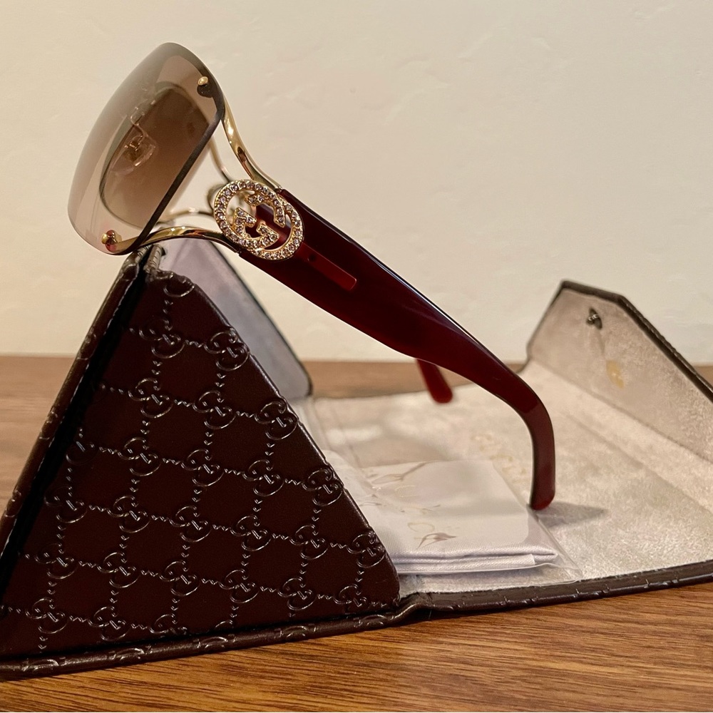 Gucci sunglasses